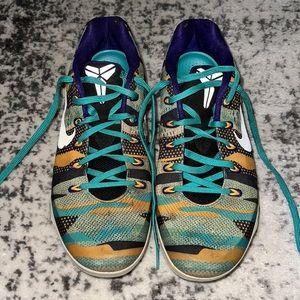 Kobe 9 low EM ‘Pop Art’